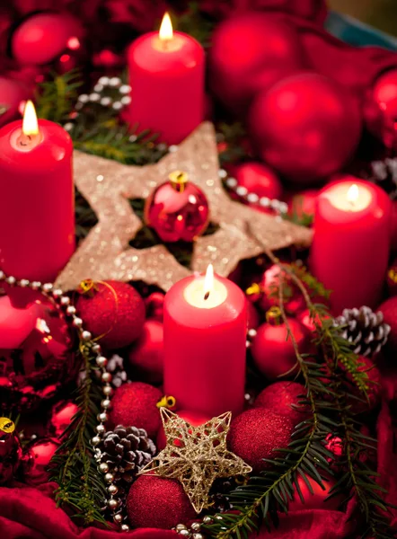 Έλευση Διακόσμηση Κάψιμο Κεριών Χριστουγεννιάτικο Φόντο — Φωτογραφία Αρχείου
