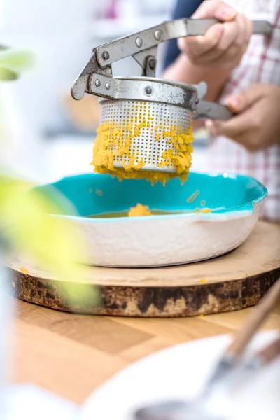 Preparo Purea Zucca Focus Selettivo Sulla Purea Padella — Foto Stock