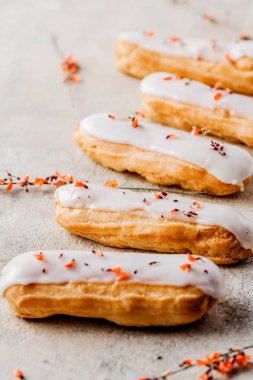 Ev yapımı kek eklerleri. Geleneksel eklerleri, profitroles klasik, eklerleri Fransız.