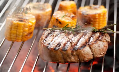 Orta ızgara biftek, yakın