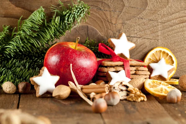 Especias Navidad Estrellas Naturaleza Muerta Con Deliciosas Galletas Forma Estrella —  Fotos de Stock