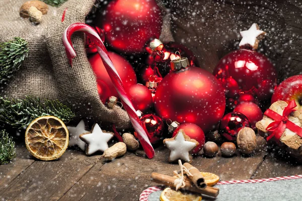 Slavnostní Vánoční Dekorace Pozadí Dřevěná Deska — Stock fotografie