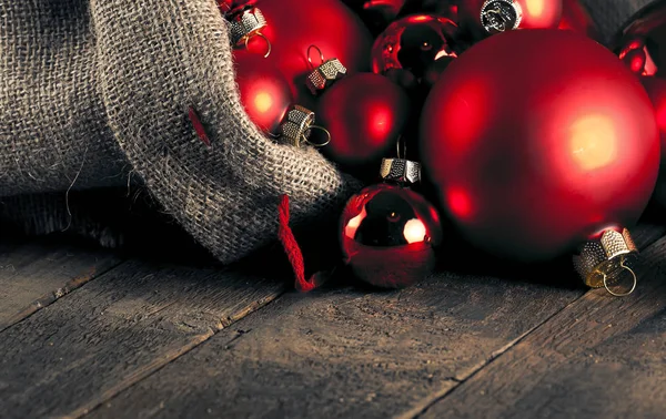 Festliche Weihnachtsdekoration Über Holzbrett Hintergrund — Stockfoto