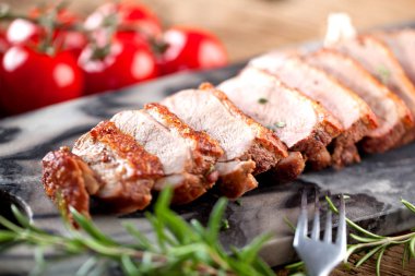 Ördek göğsü filetosu, kapat.