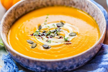 taze kabak çorbası, yakın