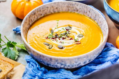 taze kabak çorbası, yakın