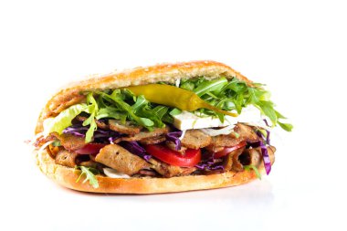 İzole lezzetli Kebap sandviç