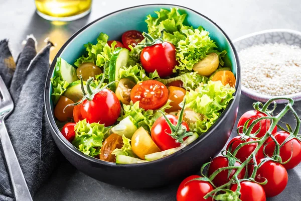 Plantaardige Slakom Keukentafel Evenwichtige Voeding — Stockfoto