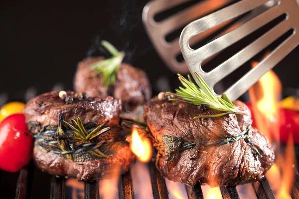 Verse Filet Steak Van Grill Met Flammes — Stockfoto