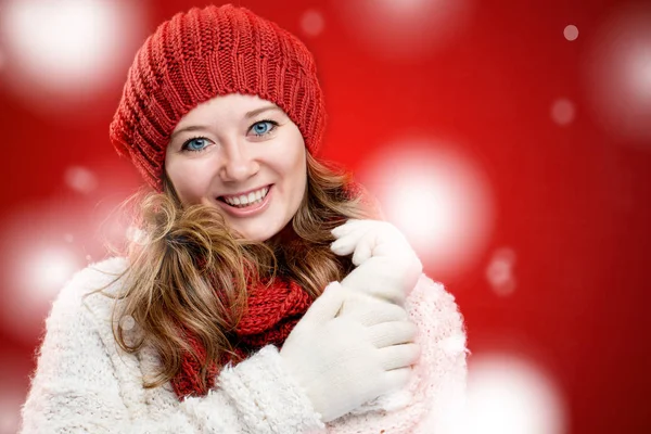 Portrait Une Fille Douce Avec Une Écharpe Rouge Noël Gros — Photo