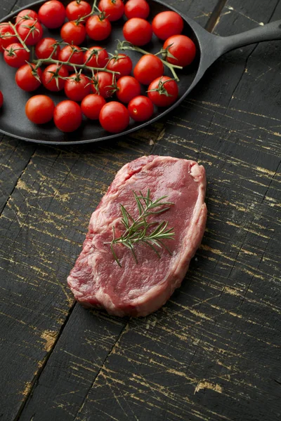 Fresh Grilled Meat Grilled Beef Steak Medium Rare Wooden Cutting — Stock Photo, Image