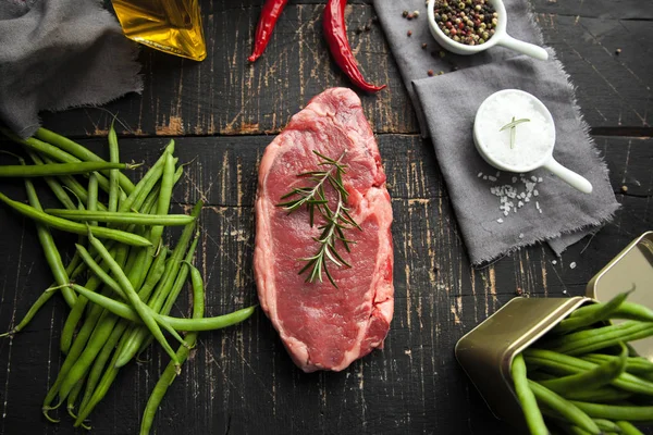 Carne Fresca Parrilla Bistec Res Parrilla Medio Raro Tabla Cortar — Foto de Stock