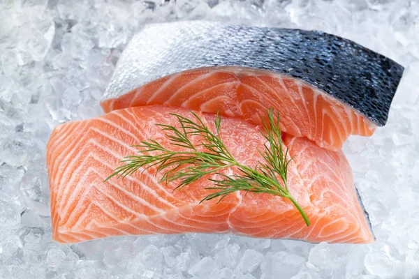 Salmone Fresco Sul Ghiaccio — Foto Stock