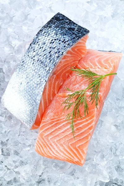 Frischer Lachs Auf Eis — Stockfoto