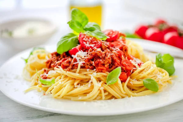 Appetizing Pasta Bolognese Close View — Stock Photo, Image