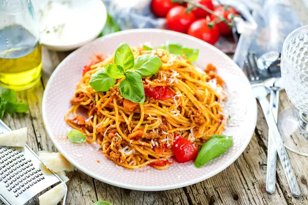 Fresh Delicious Spagetti Bolognes — Stock Photo, Image