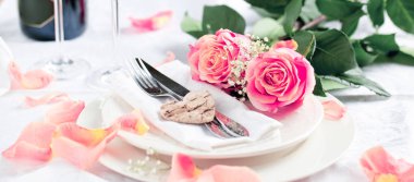 Tablo ayarı Sevgililer günü için gül metin ile Alman Valentinsday tarihi