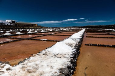 Tuz Fuerteventura üzerinde eski tarihi serum içinde üretilecek