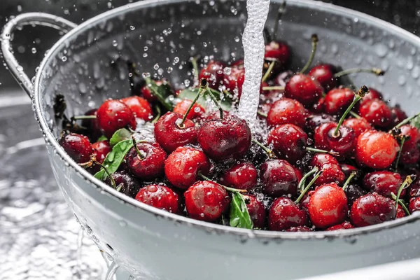 Washing Sweet Cherries Metal Colander Water Jet Close — Stock Photo, Image