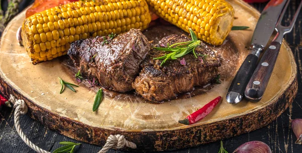 Barbacoa Wagyu Point Steak Con Ensalada Verduras —  Fotos de Stock