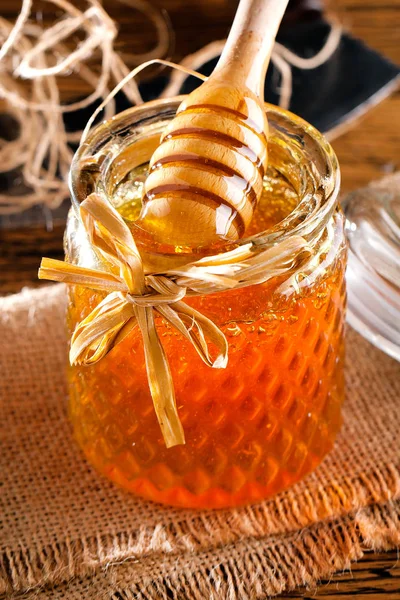 Honey Wooden Honey Dipper Wooden Table — Stock Photo, Image