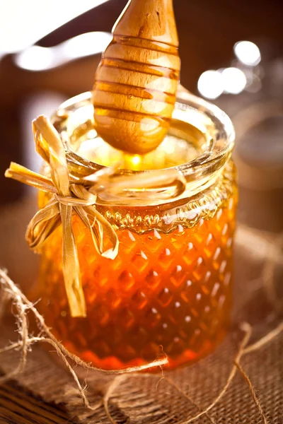 Honey Wooden Honey Dipper Wooden Table — Stock Photo, Image