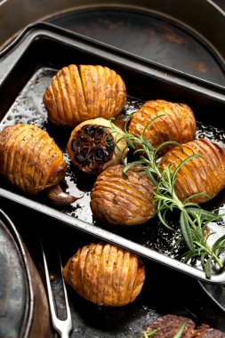 Taze sulu Orta nadir sığır eti Grillsteak. Barbekü et yakın çekim