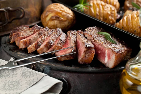 Bistecca Alla Griglia Manzo Fresca Succosa Barbecue Carne Close — Foto Stock