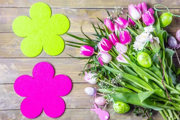 Œufs Pâques Tulipes Sur Planches Bois Avec Texte Allemand Joyeuses — Photo