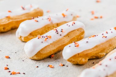 Ev yapımı kek eklerleri. Geleneksel eklerleri, profitroles klasik, eklerleri Fransız.