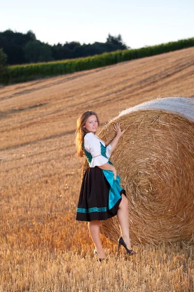 Beautiful Young Woman Blue Dress Posing Haystack Wheat Field — Stock Photo, Image