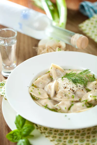 Knödel Gefüllt Mit Fleisch Oder Ravioli Traditionelle Russische Gericht Pelmeni — Stockfoto