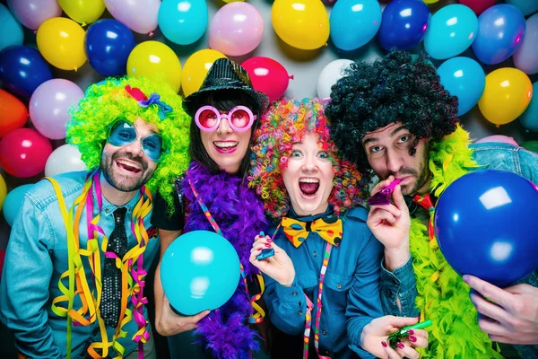 Festa Pessoas Comemorando Carnaval Ano Novo Clube Festa — Fotografia de Stock