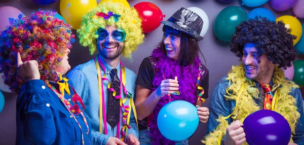 Fiesta Gente Que Celebra Carnaval Año Nuevo Club Fiesta — Foto de Stock