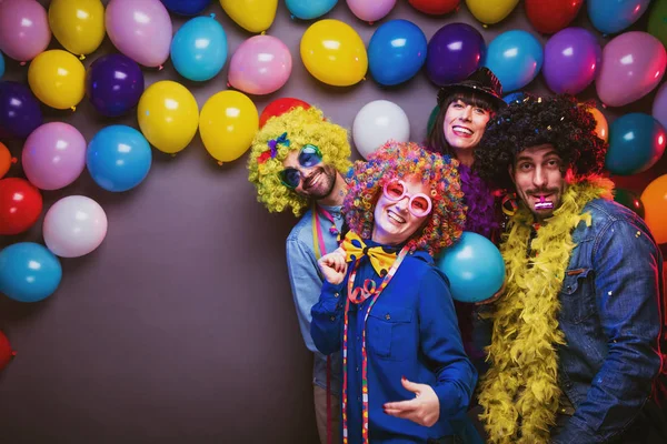 Festa Pessoas Comemorando Carnaval Ano Novo Clube Festa — Fotografia de Stock