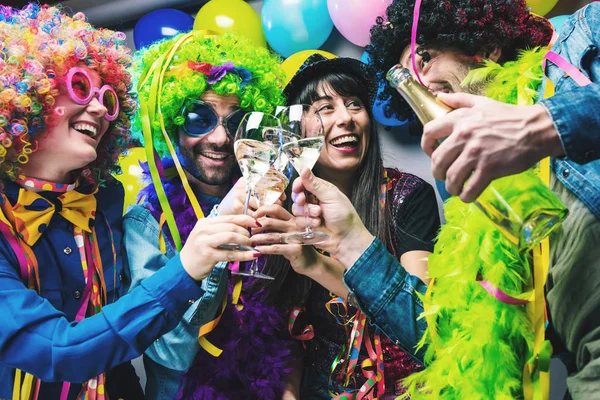 Fiesta Gente Que Celebra Carnaval Año Nuevo Club Fiesta — Foto de Stock