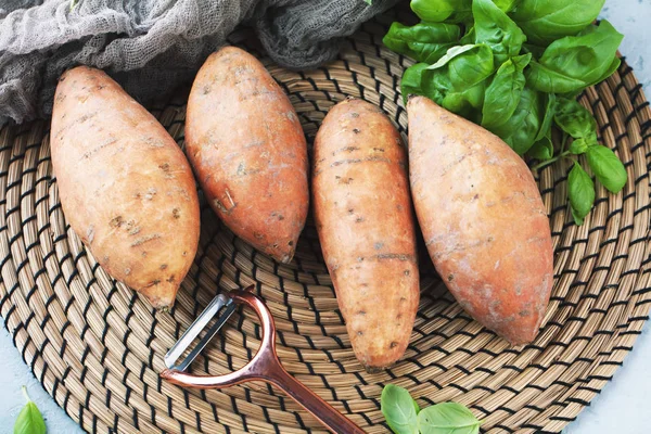 Vista Cerca Del Yacon Fresco Manzana Molida Peruana Las Hojas — Foto de Stock