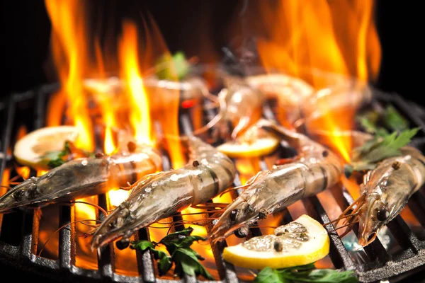 Close Uitzicht Gastronomische Garnalen Met Citroen Kruiden Koken Grill — Stockfoto