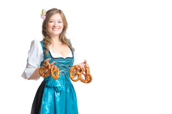 Mooie Jonge Vrouw Traditionele Beierse Kostuum Dirndl Houden Pretzels Glimlachend — Stockfoto