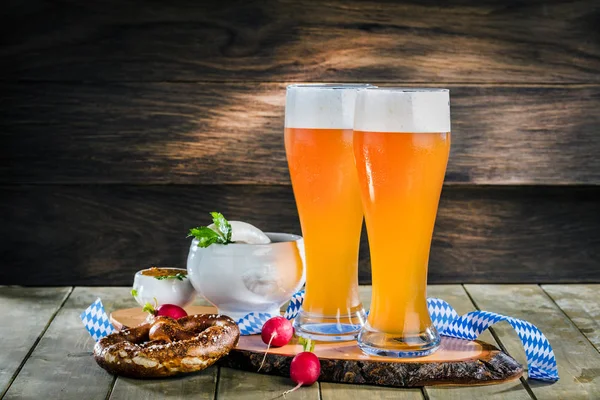 Glasses Beer Pretzel Fresh Radishes Wooden Table — Stock Photo, Image