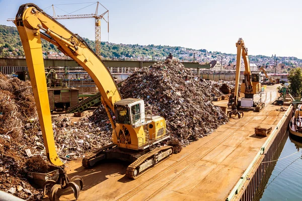 Högen Gamla Metall Och Utrustning För Återvinning — Stockfoto