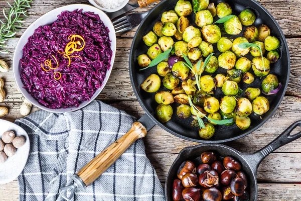 Top View Healthy Organic Brussels Sprouts Frying Pan Table — Stock Photo, Image