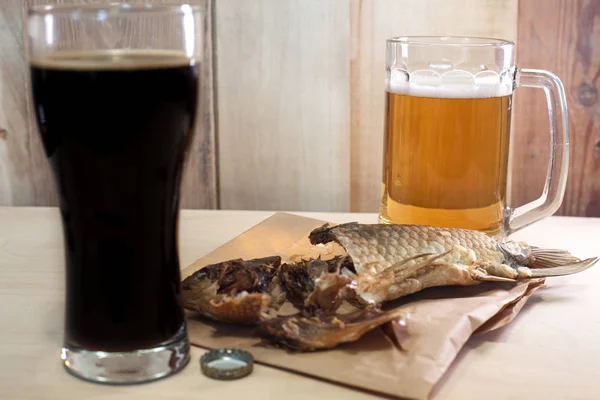 Dark Light Beer Smoked Fish — Stock Photo, Image