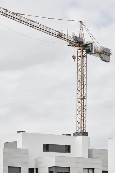 Moderne Bau Und Kranmaschinenstruktur Bauwirtschaft Vertikal — Stockfoto