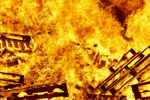 Вогняне Полум Багатті Невідкладна Допомога Пожежнику Небезпека Згоряння Викидів — стокове фото