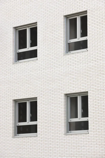 Vitt Tegel Byggnad Fasad Med Fönster Konstruktion Industrin — Stockfoto