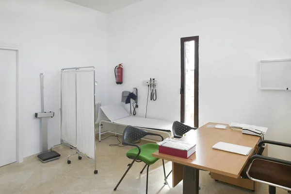 Sala Consultaţii Medicului Echipament Medical Echipament Tratament Medical Birou — Fotografie, imagine de stoc