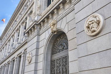 Banka İspanya. Madrid şehir merkezinde tarihi bina cephe