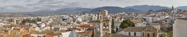 ハエンの伝統的なスペインの町のパノラマ風景。スペイン — ストック写真