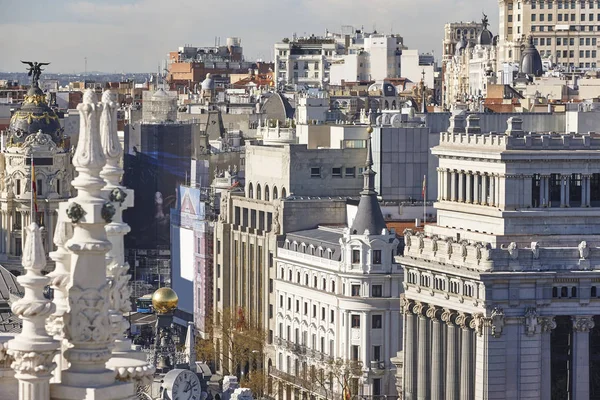 Madrid skyline centro ciudad. Edificios tradicionales del centro. Spai. —  Fotos de Stock